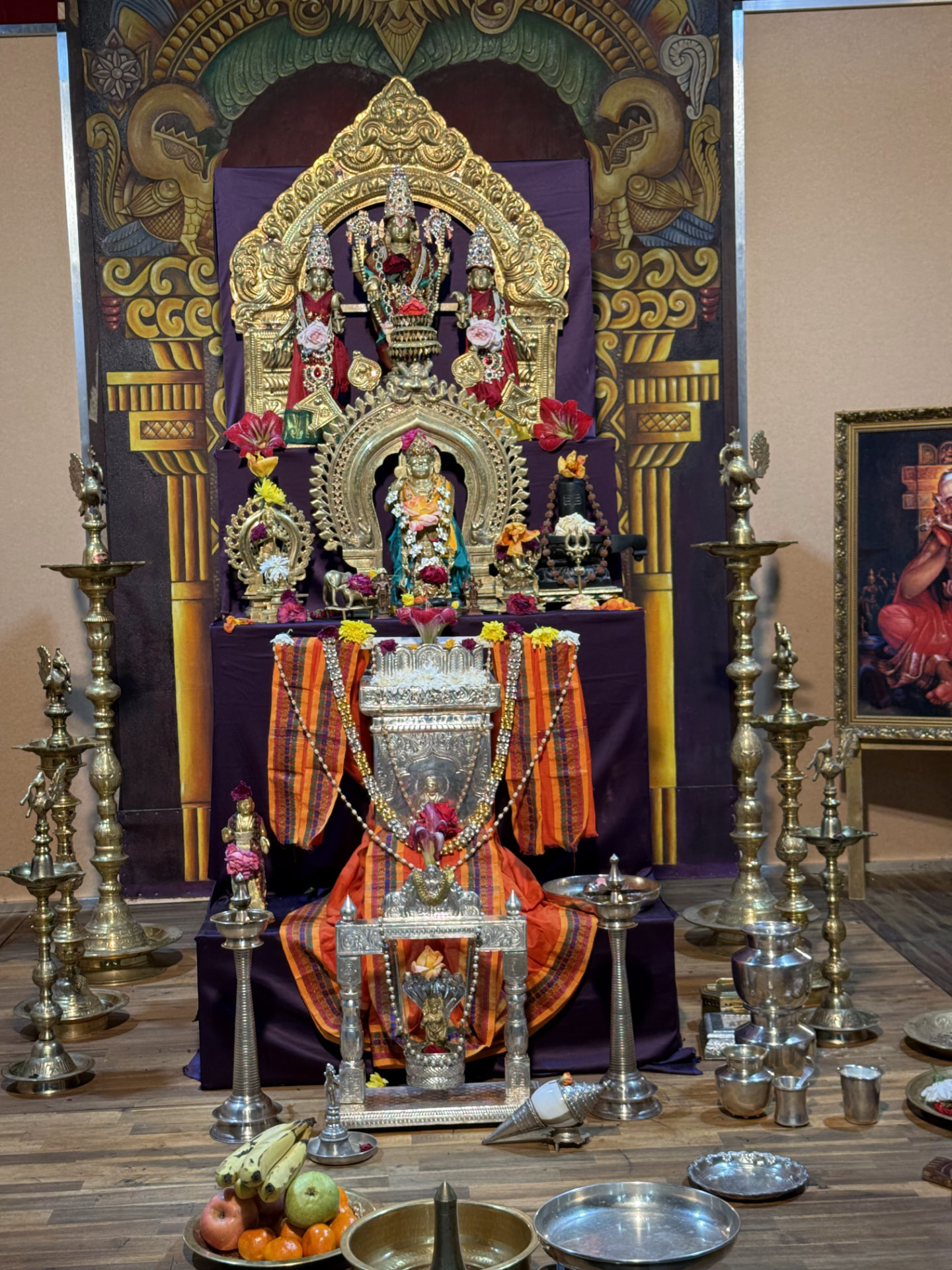 Close darshan of the golden utsava murtis and silver palki